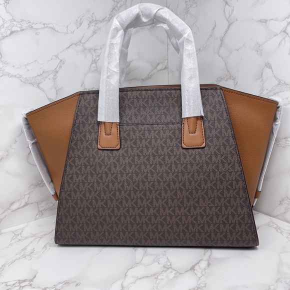 Michael Kors Avril Large Satchel and Wallet - Picture 4 of 13